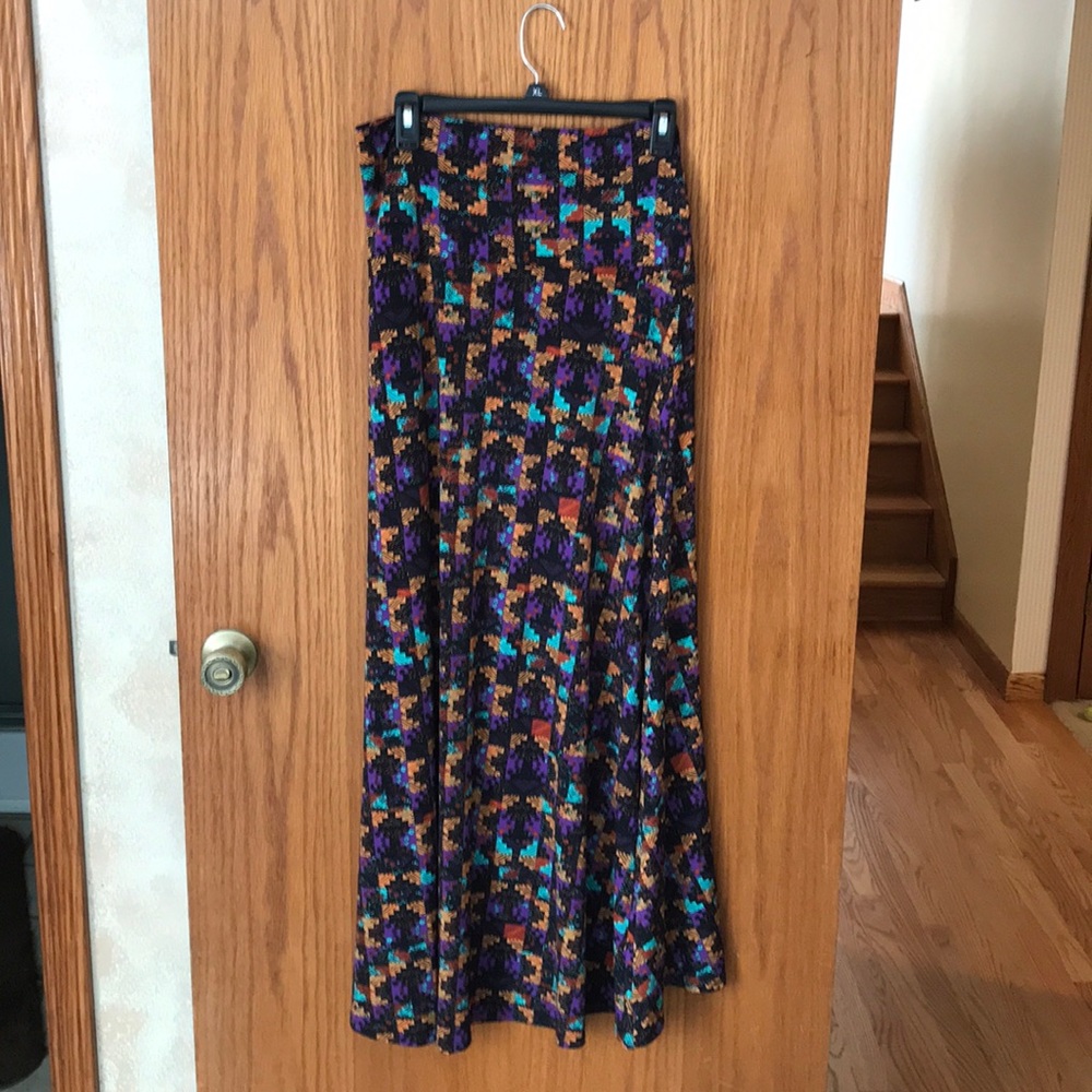 Woman’s Lula row maxi skirt